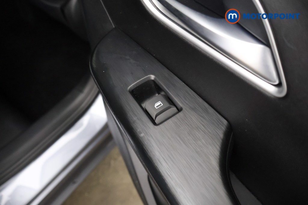 Mg Motor Uk ZS Trophy Automatic Petrol-Electric Hybrid SUV - Stock Number (1618230) - 25th supplementary image