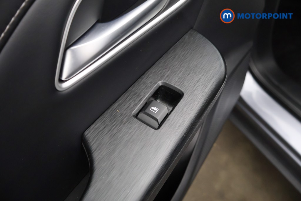 Mg Motor Uk ZS Trophy Automatic Petrol-Electric Hybrid SUV - Stock Number (1618230) - 31st supplementary image