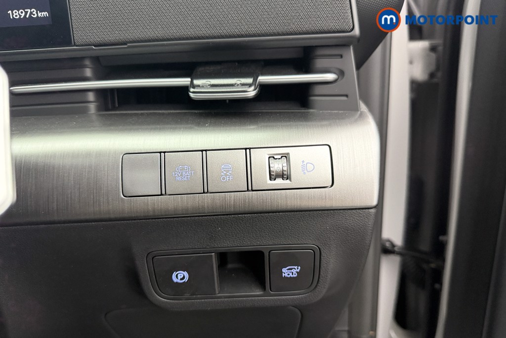 Hyundai Kona Ultimate Automatic Petrol-Electric Hybrid SUV - Stock Number (1618238) - 10th supplementary image