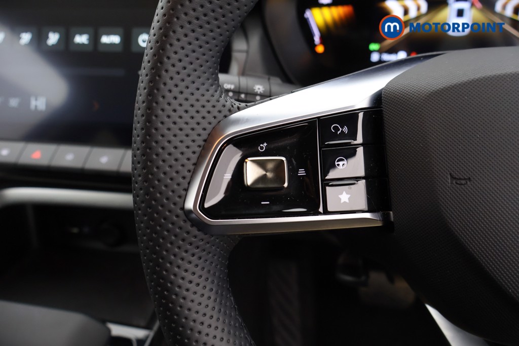 Mg Motor Uk ZS Trophy Automatic Petrol-Electric Hybrid SUV - Stock Number (1618289) - 7th supplementary image