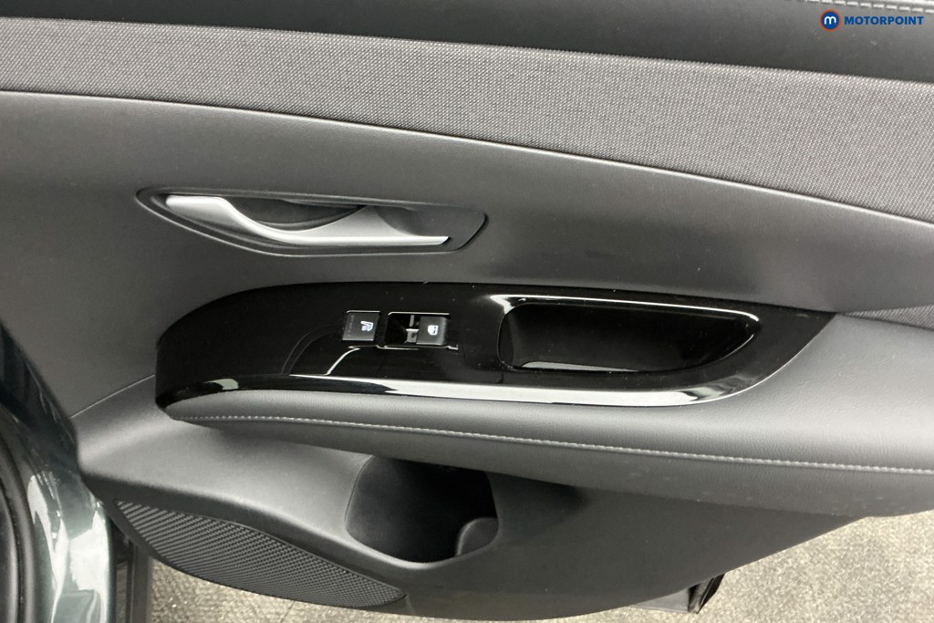 Hyundai Tucson Premium Automatic Petrol-Electric Hybrid SUV - Stock Number (1618292) - 33rd supplementary image