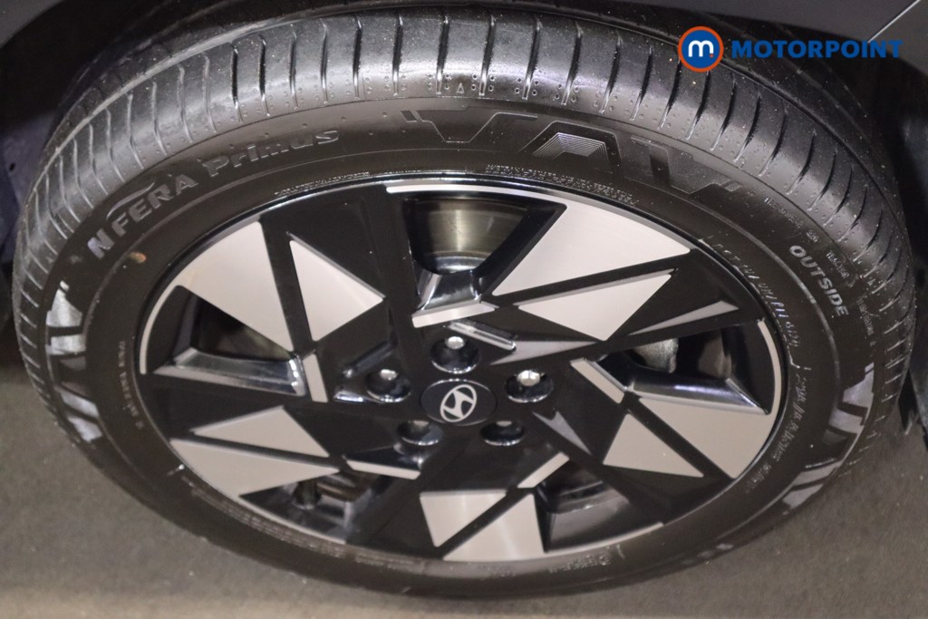 Hyundai Kona Ultimate Automatic Petrol-Electric Hybrid SUV - Stock Number (1618301) - 11th supplementary image