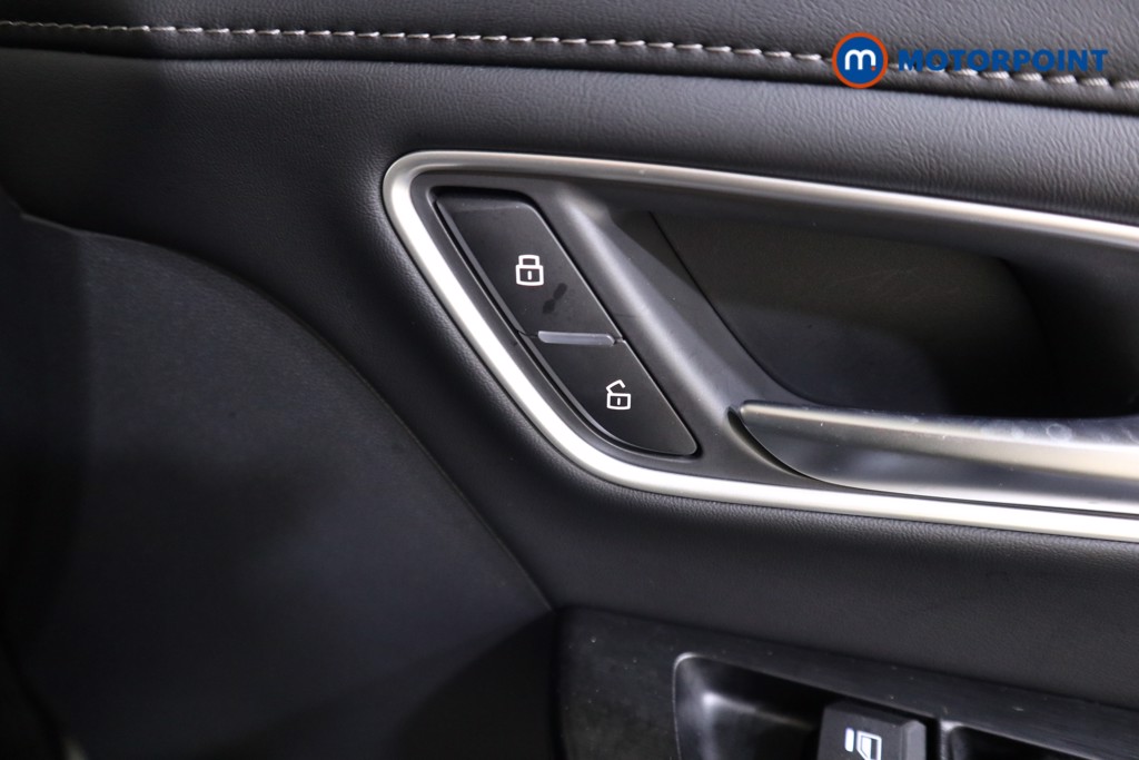 Mg Motor Uk ZS Trophy Automatic Petrol-Electric Hybrid SUV - Stock Number (1618338) - 13th supplementary image