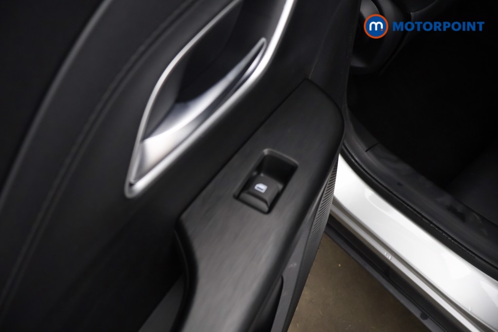 Mg Motor Uk ZS Trophy Automatic Petrol-Electric Hybrid SUV - Stock Number (1618408) - 29th supplementary image