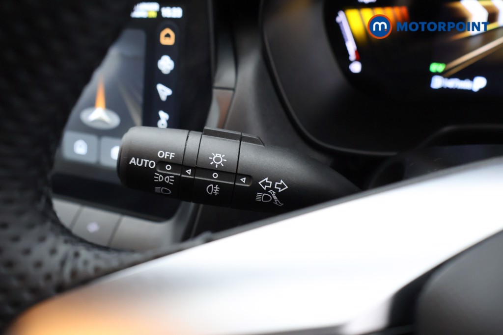 Mg Motor Uk ZS Trophy Automatic Petrol-Electric Hybrid SUV - Stock Number (1618436) - 5th supplementary image