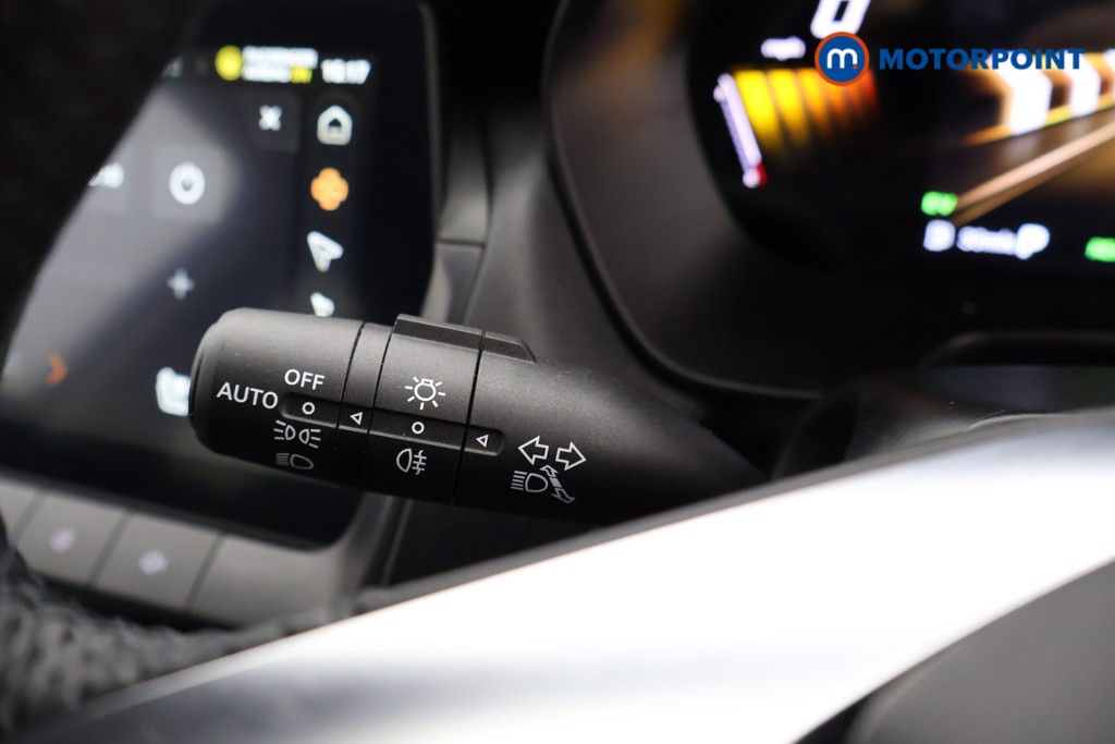 Mg Motor Uk ZS Trophy Automatic Petrol-Electric Hybrid SUV - Stock Number (1618440) - 5th supplementary image