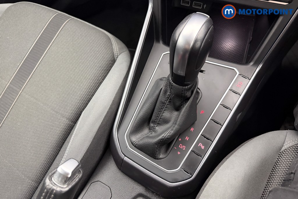 Volkswagen Polo SEL Automatic Petrol Hatchback - Stock Number (1618556) - 4th supplementary image