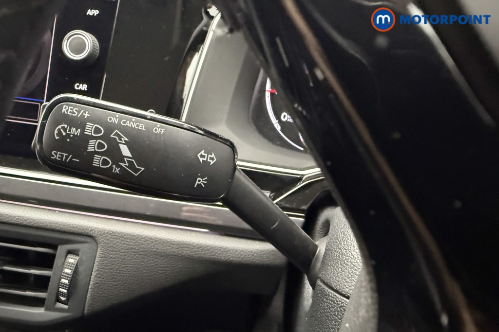 Volkswagen Polo SEL Automatic Petrol Hatchback - Stock Number (1618556) - 8th supplementary image