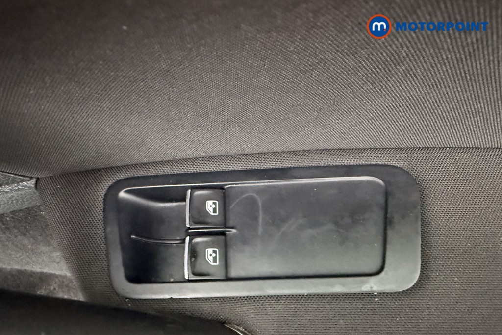 Volkswagen Golf R-Line Manual Petrol Hatchback - Stock Number (1618790) - 19th supplementary image