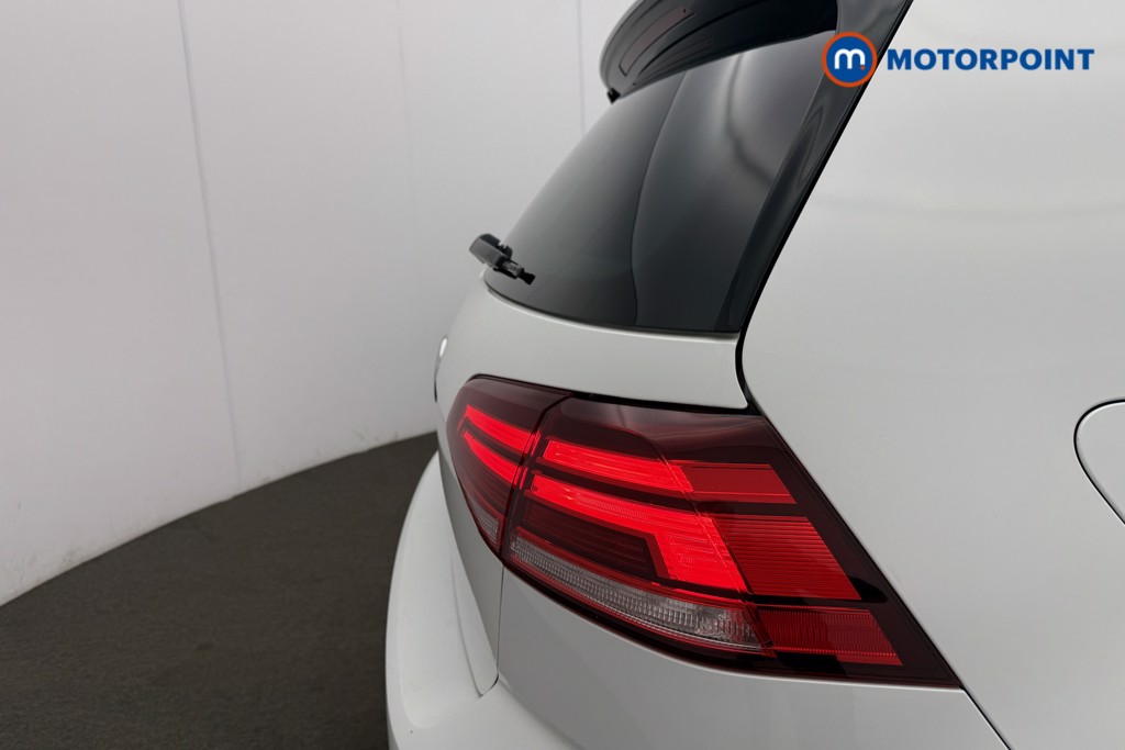 Volkswagen Golf R-Line Manual Petrol Hatchback - Stock Number (1618790) - 25th supplementary image