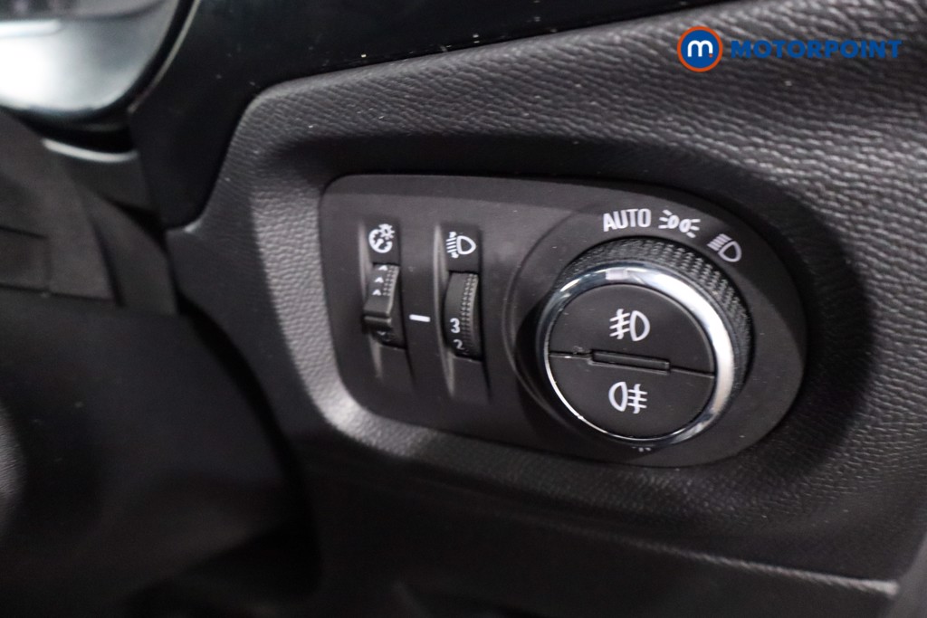 Vauxhall Corsa GS Manual Petrol Hatchback - Stock Number (1618880) - 17th supplementary image