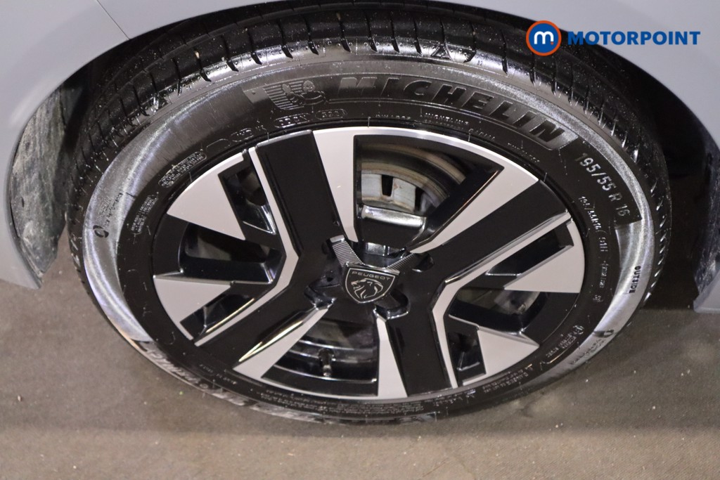 Peugeot 208 Allure Manual Petrol Hatchback - Stock Number (1618945) - 12th supplementary image