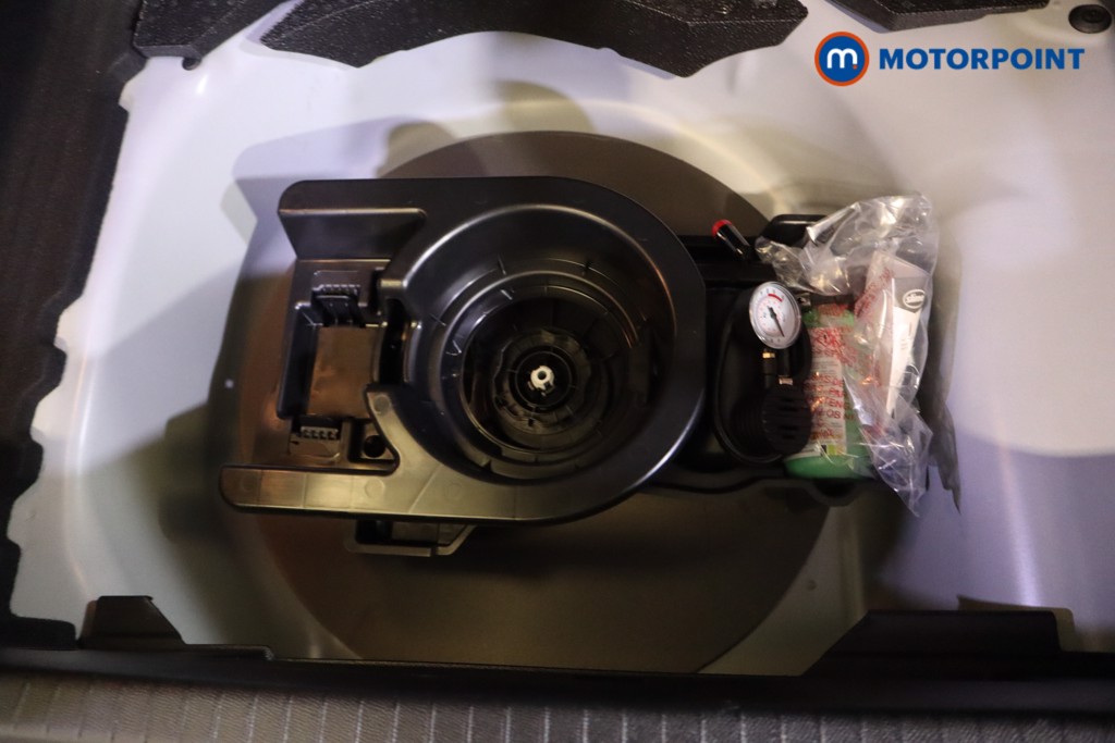 Peugeot 208 Allure Manual Petrol Hatchback - Stock Number (1618945) - 30th supplementary image