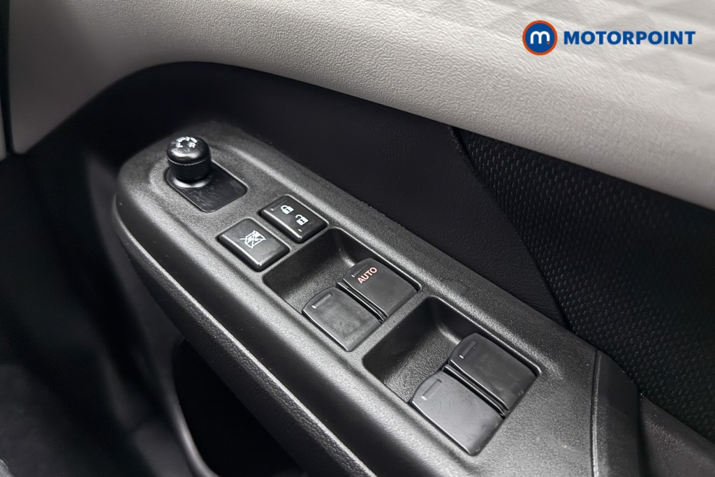 Suzuki Swift Motion Automatic Petrol Hatchback - Stock Number (1619118) - 19th supplementary image