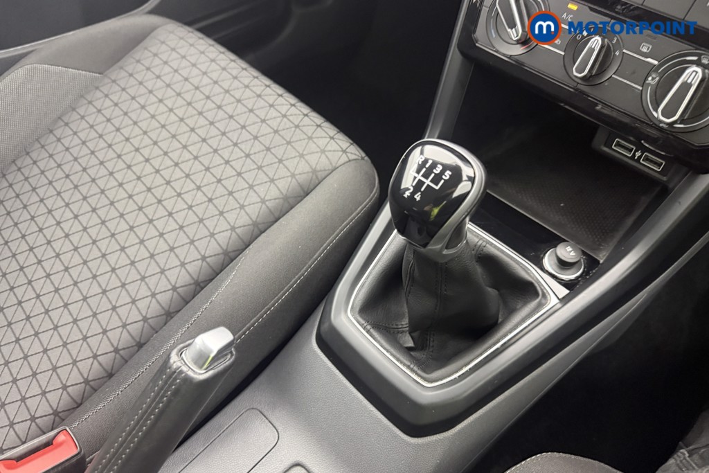 Volkswagen T-Cross SE Manual Petrol SUV - Stock Number (1619336) - 4th supplementary image