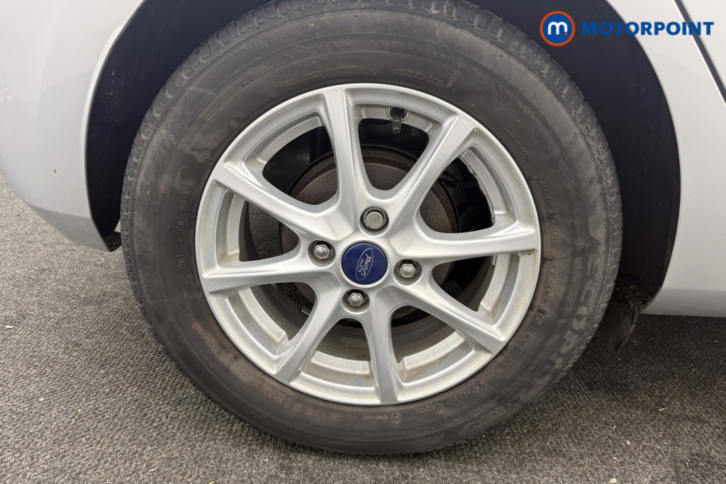 Ford Fiesta Zetec Manual Petrol Hatchback - Stock Number (1619344) - 19th supplementary image