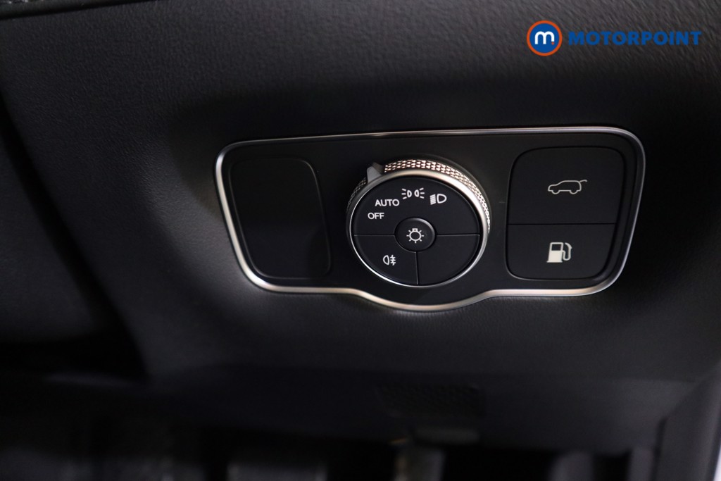 Chery Tiggo 8 Summit Automatic Petrol Plug-In Hybrid SUV - Stock Number (1619440) - 9th supplementary image