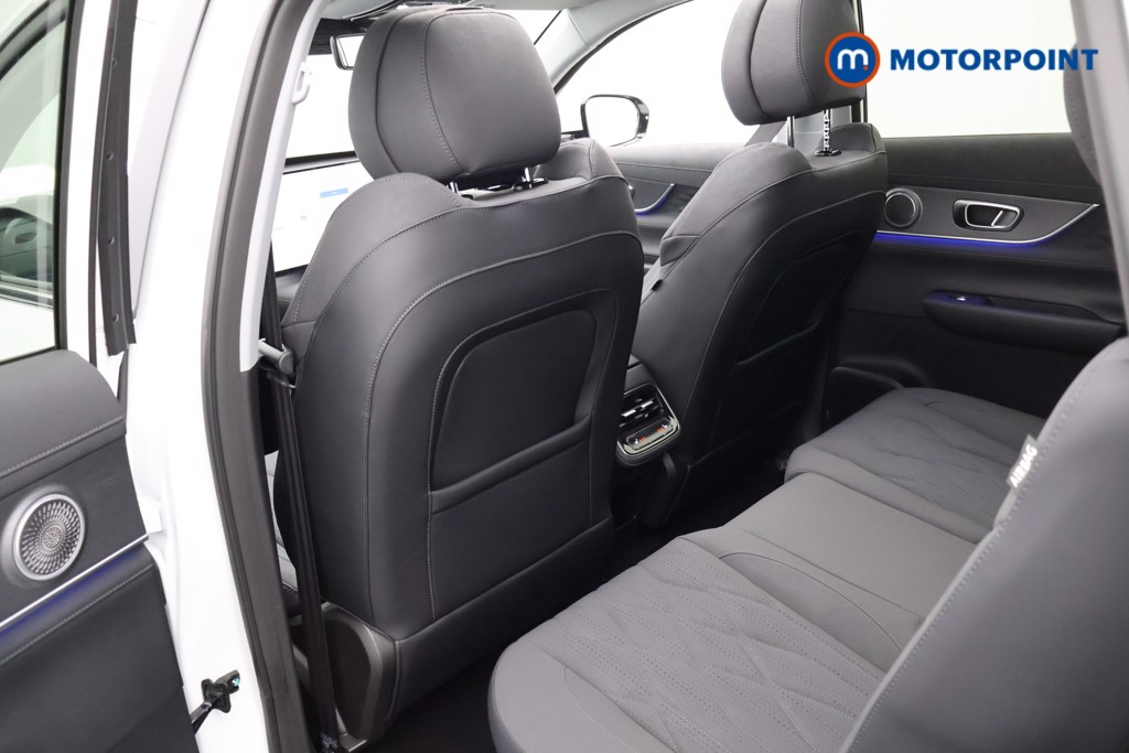 Chery Tiggo 8 Summit Automatic Petrol Plug-In Hybrid SUV - Stock Number (1619447) - 32nd supplementary image