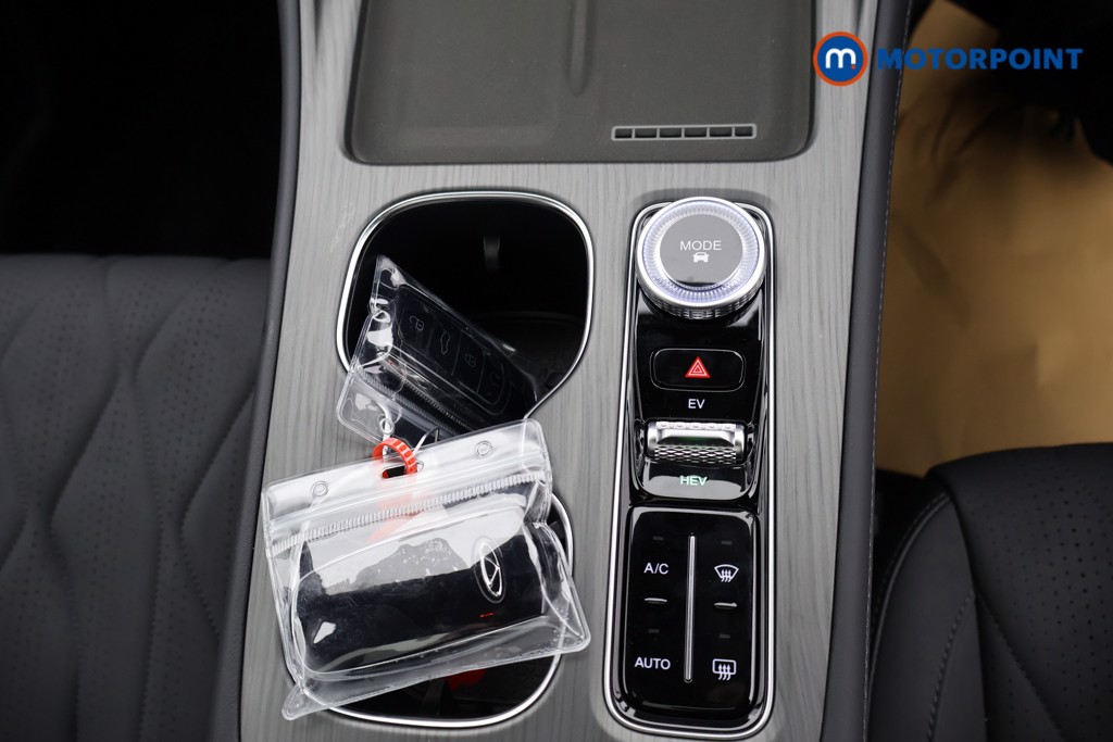 Chery Tiggo 8 Summit Automatic Petrol Plug-In Hybrid SUV - Stock Number (1619486) - 14th supplementary image