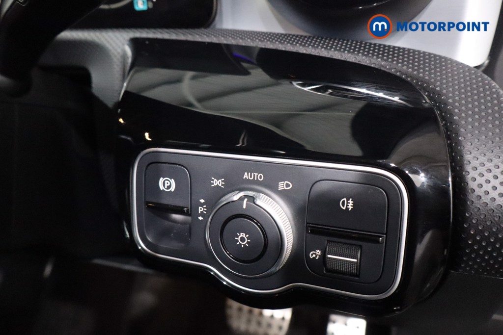 Mercedes-Benz A Class Amg Line Automatic Petrol Hatchback - Stock Number (1619586) - 17th supplementary image