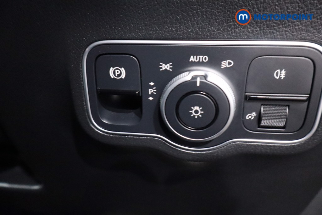 Mercedes-Benz GLA Amg Line Automatic Petrol SUV - Stock Number (1619590) - 17th supplementary image