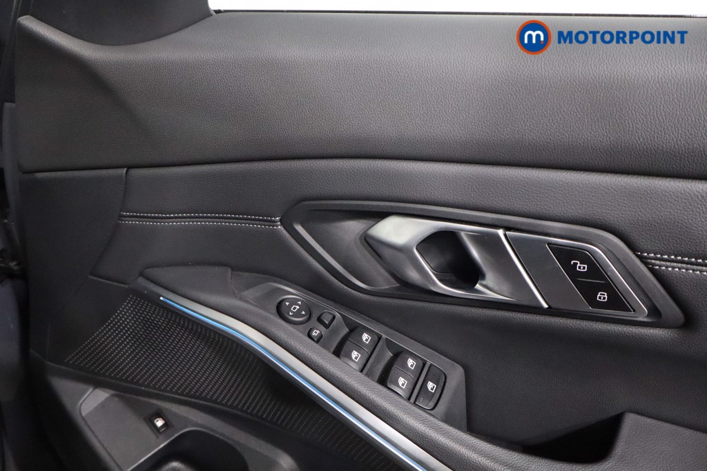 BMW 3 Series M Sport Pro Edition Automatic Petrol Plug-In Hybrid Saloon - Stock Number (1619919) - 26th supplementary image
