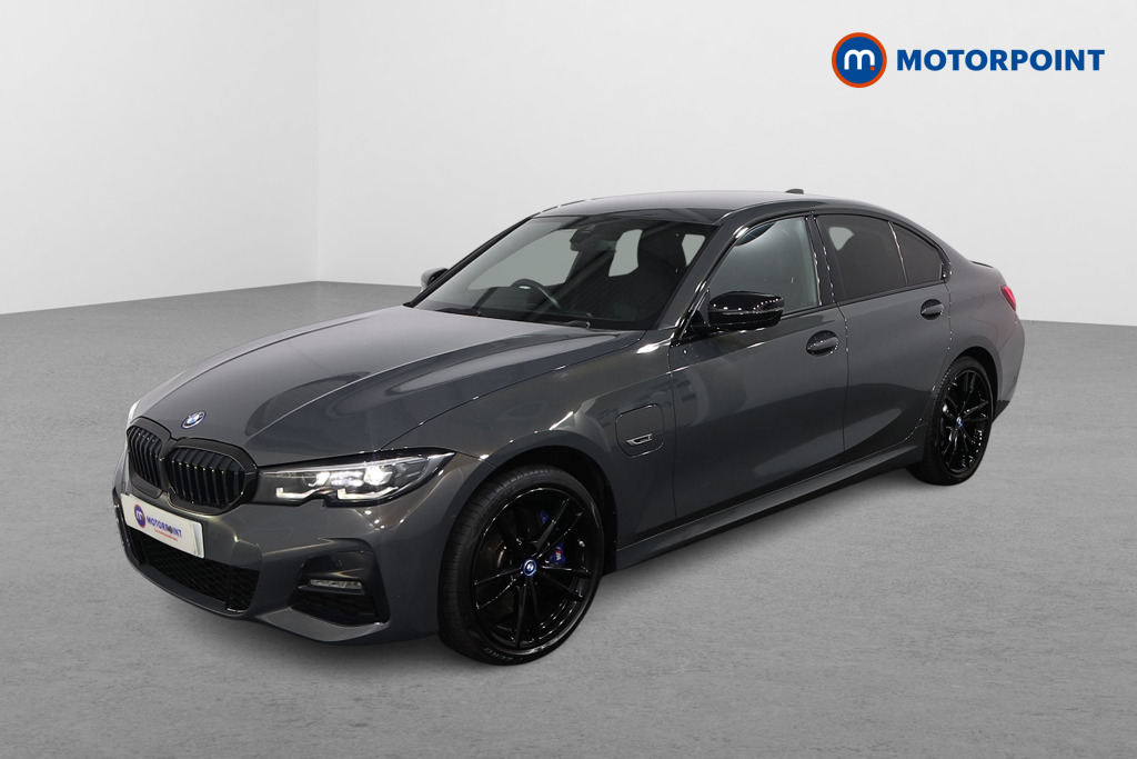 BMW 3 Series M Sport Pro Edition Automatic Petrol Plug-In Hybrid Saloon - Stock Number (1619919) - Passenger side front corner