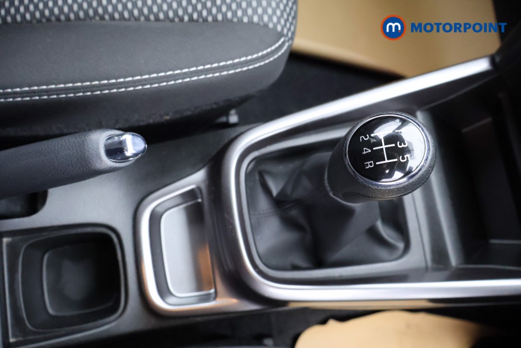 Suzuki Vitara Sz-T Manual Petrol SUV - Stock Number (1619936) - 8th supplementary image