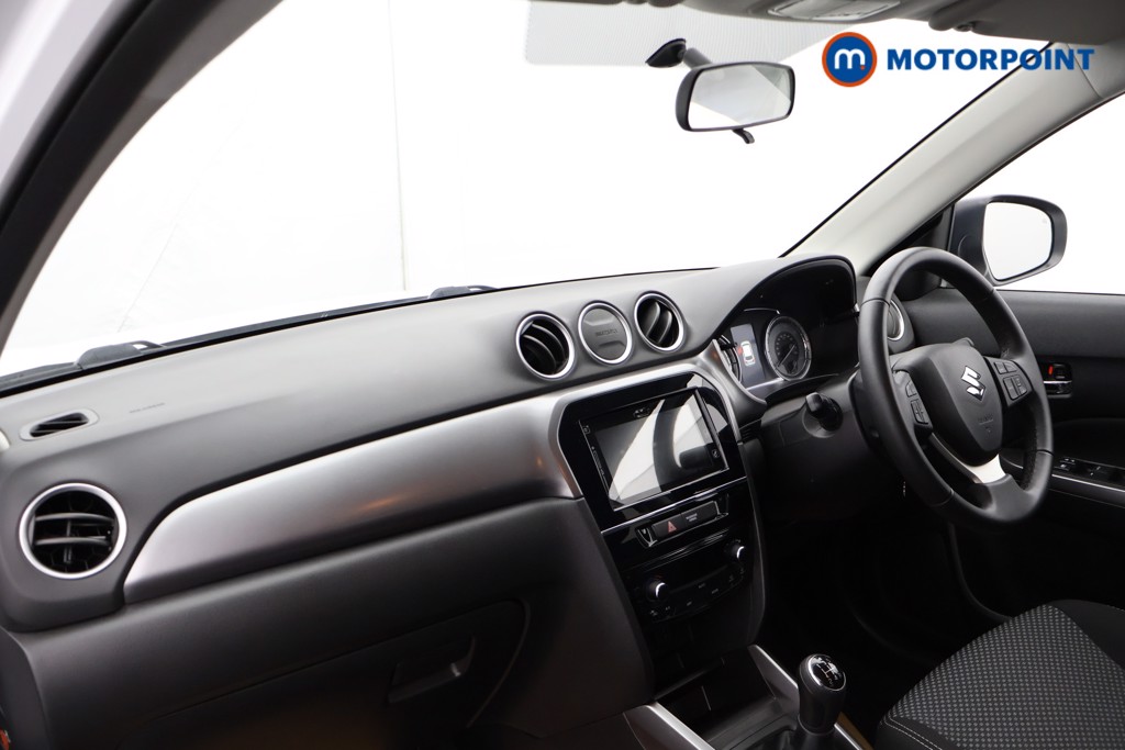 Suzuki Vitara Sz-T Manual Petrol SUV - Stock Number (1619936) - 17th supplementary image