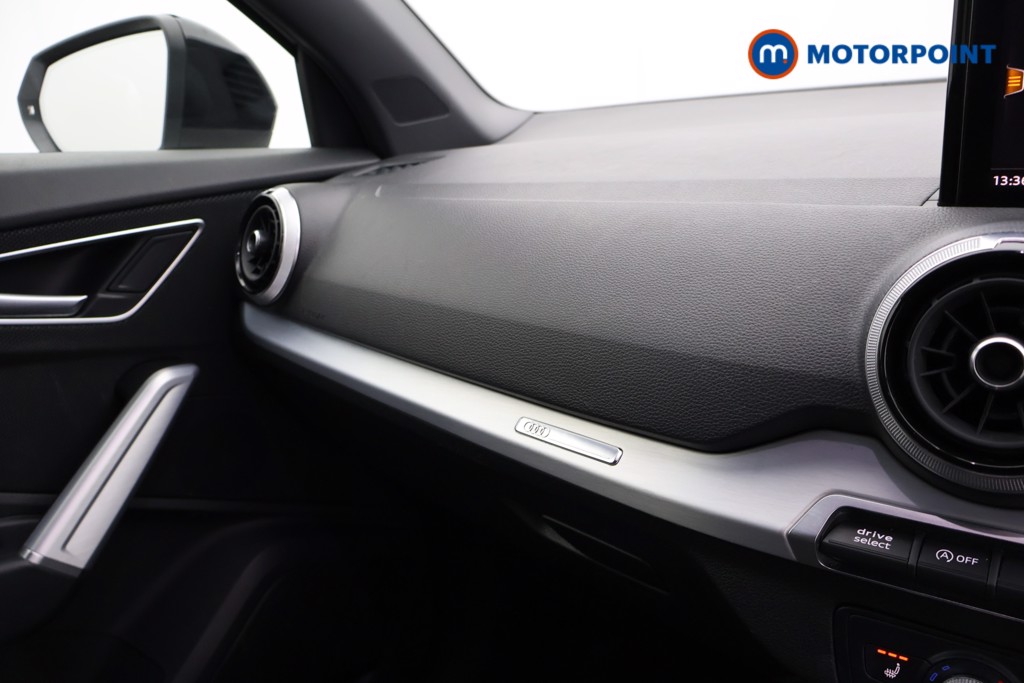 Audi Q2 Black Edition Manual Petrol SUV - Stock Number (1619941) - 16th supplementary image