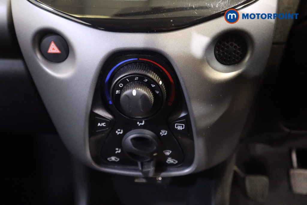 Toyota Aygo X-Play Manual Petrol Hatchback - Stock Number (1619993) - 20th supplementary image