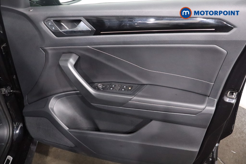 Volkswagen T-Roc R-Line Automatic Petrol SUV - Stock Number (1620158) - 25th supplementary image