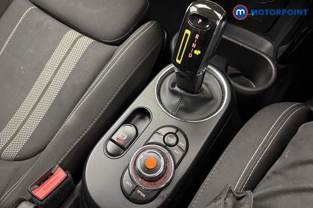 Mini Hatchback Cooper S Level 1 Automatic Electric Hatchback - Stock Number (1620211) - 4th supplementary image