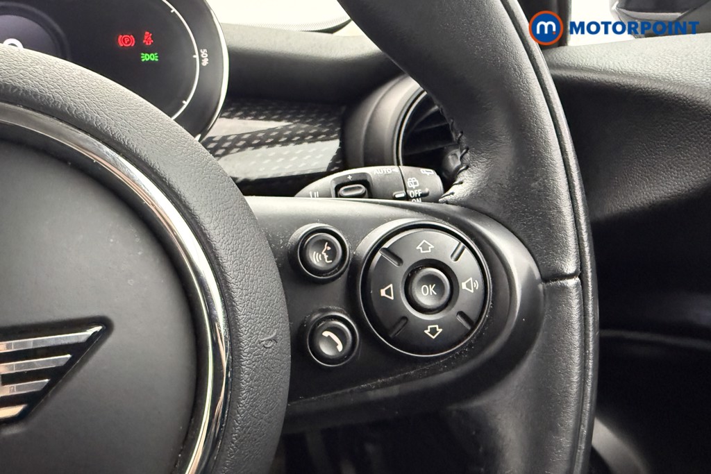 Mini Hatchback Cooper S Level 1 Automatic Electric Hatchback - Stock Number (1620211) - 7th supplementary image