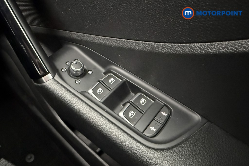 Audi Q2 Black Edition Automatic Petrol SUV - Stock Number (1620242) - 18th supplementary image