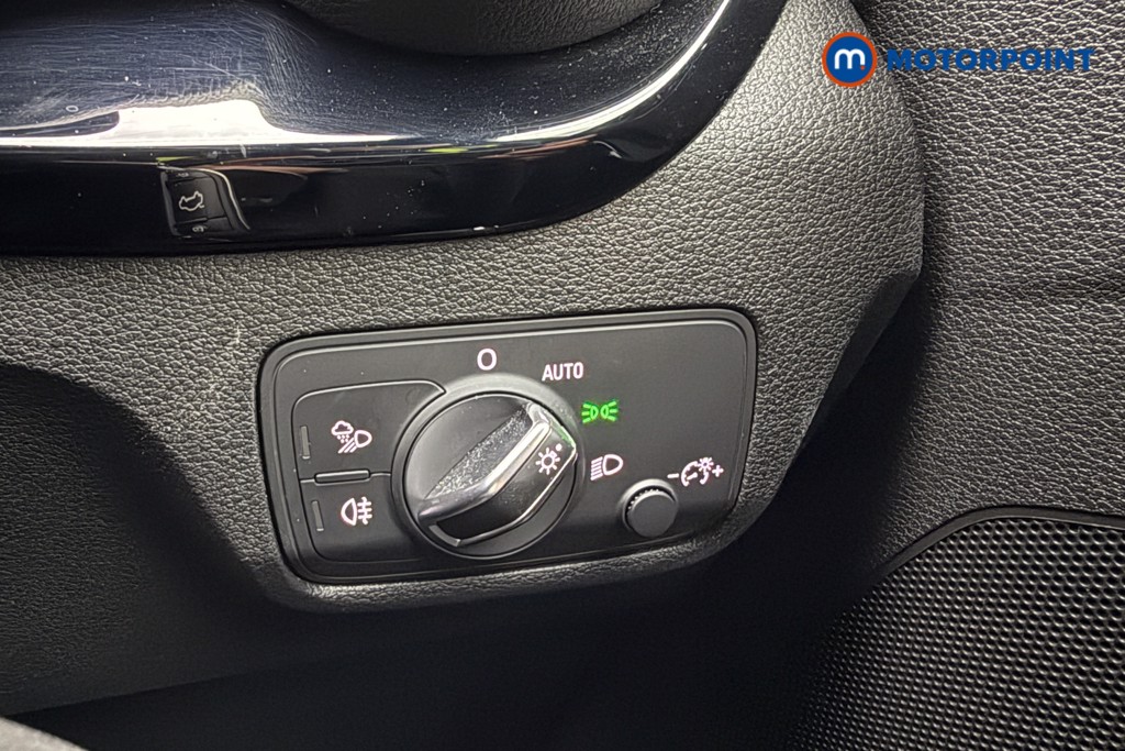 Audi Q2 Black Edition Automatic Petrol SUV - Stock Number (1620242) - 19th supplementary image