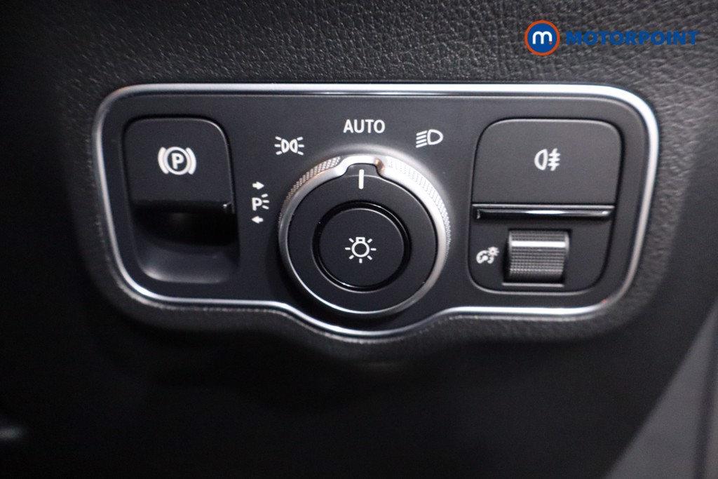 Mercedes-Benz GLA Amg Line Automatic Petrol SUV - Stock Number (1620499) - 17th supplementary image