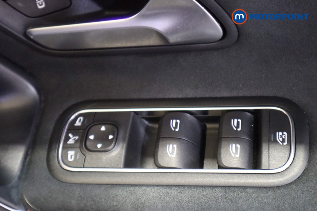 Mercedes-Benz A Class Amg Line Automatic Diesel Hatchback - Stock Number (1620602) - 15th supplementary image