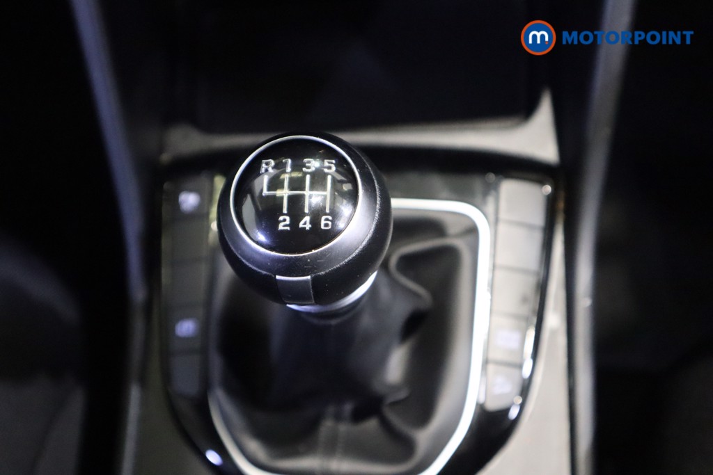 Hyundai Tucson Se Connect Manual Petrol SUV - Stock Number (1620631) - 5th supplementary image