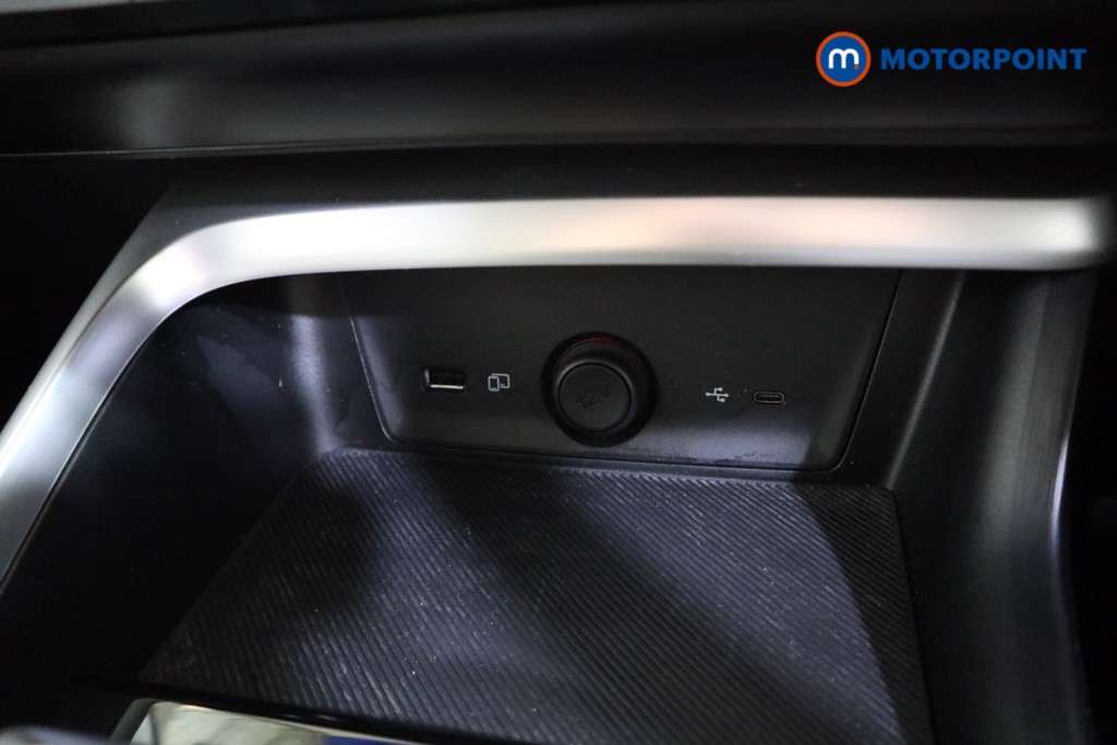 Mg Motor Uk ZS Trophy Automatic Petrol-Electric Hybrid SUV - Stock Number (1620804) - 8th supplementary image