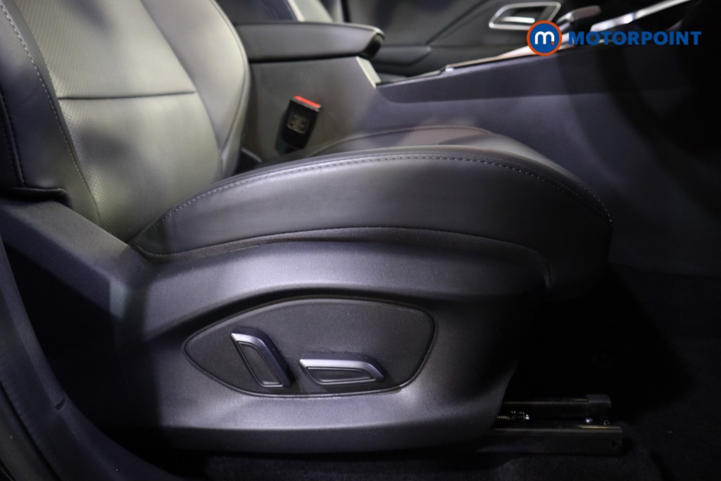 Mg Motor Uk ZS Trophy Automatic Petrol-Electric Hybrid SUV - Stock Number (1620804) - 15th supplementary image