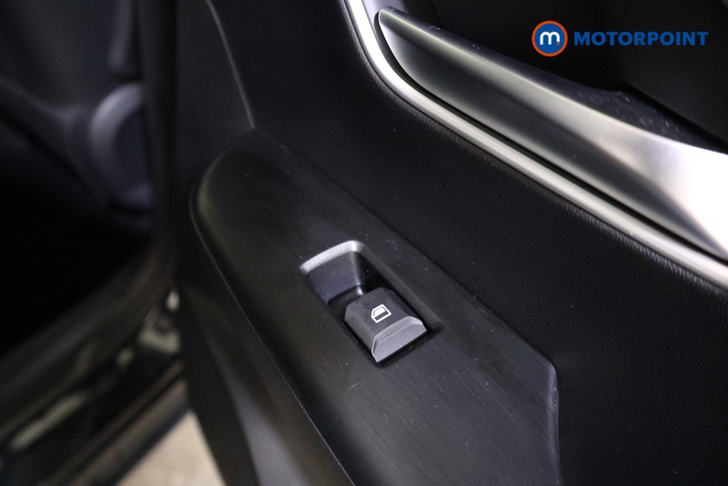 Mg Motor Uk ZS Trophy Automatic Petrol-Electric Hybrid SUV - Stock Number (1620804) - 20th supplementary image