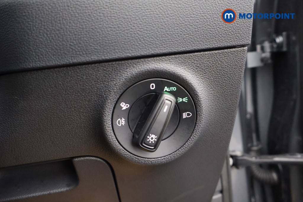 Skoda Karoq Sportline Edition Automatic Petrol SUV - Stock Number (1621028) - 12th supplementary image