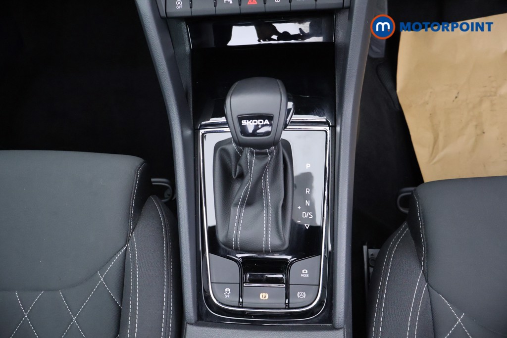 Skoda Karoq Sportline Edition Automatic Petrol SUV - Stock Number (1621028) - 17th supplementary image