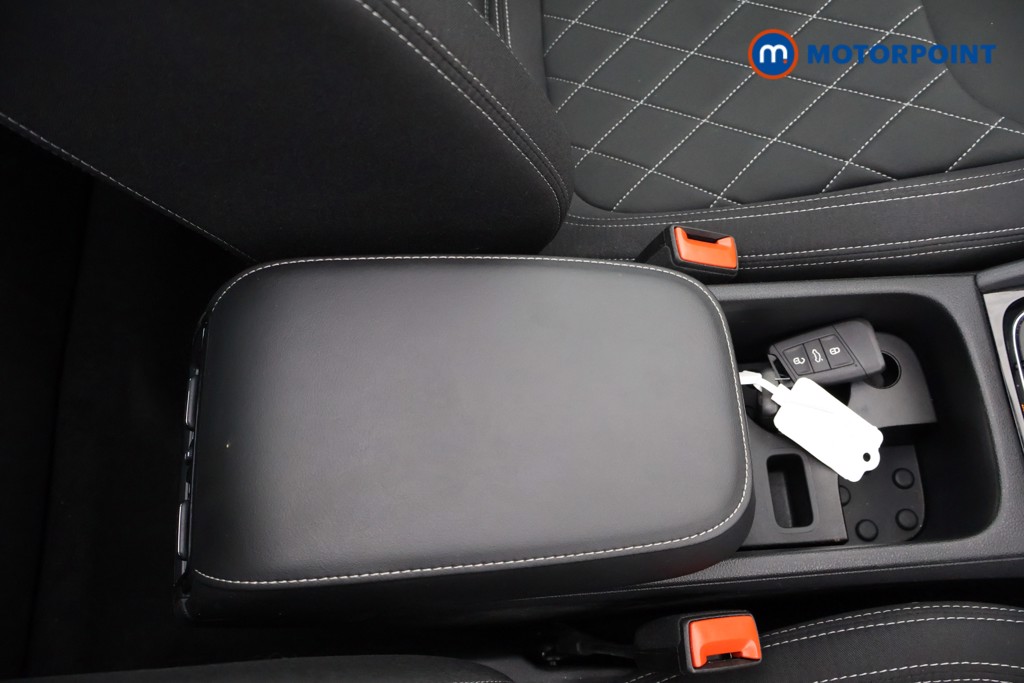 Skoda Karoq Sportline Edition Automatic Petrol SUV - Stock Number (1621028) - 21st supplementary image