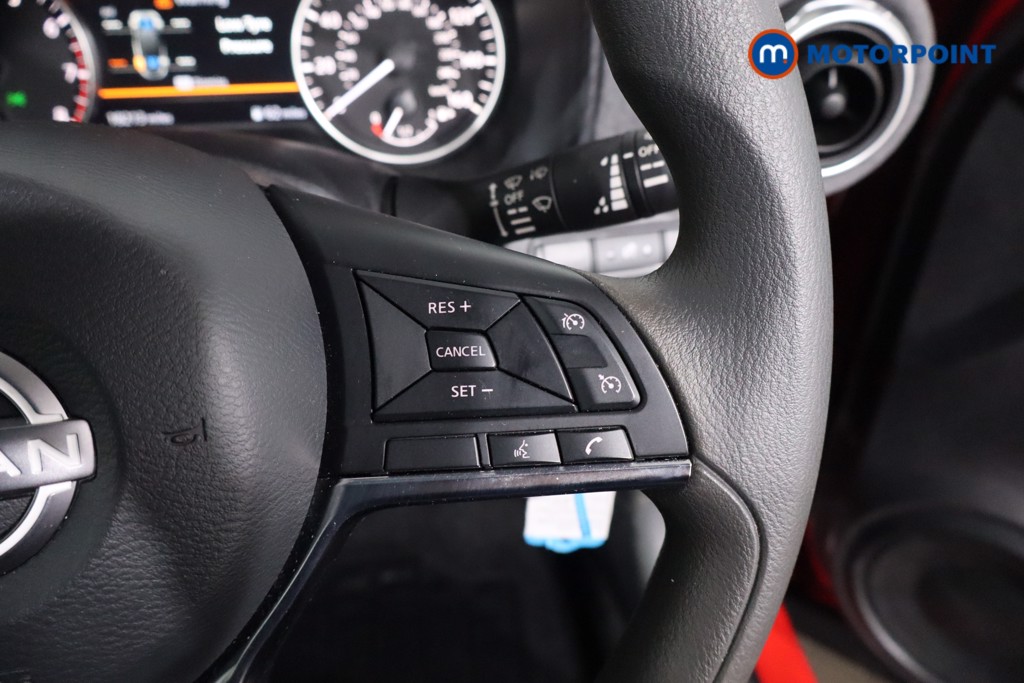 Nissan Juke Acenta Premium Manual Petrol SUV - Stock Number (1621203) - 8th supplementary image