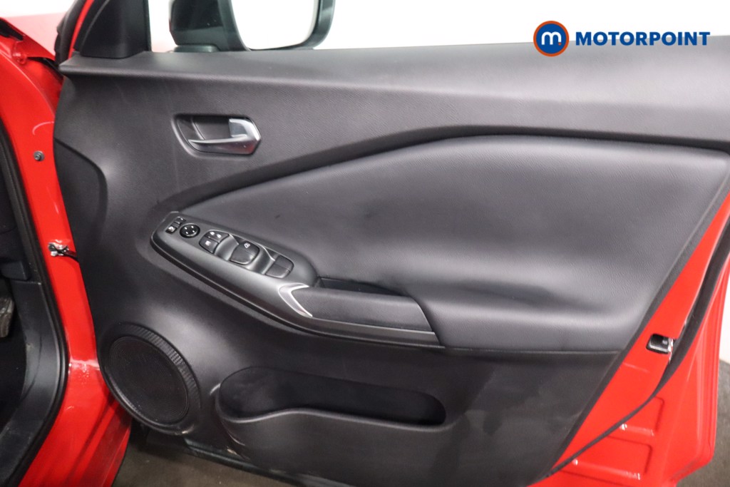 Nissan Juke Acenta Premium Manual Petrol SUV - Stock Number (1621203) - 21st supplementary image