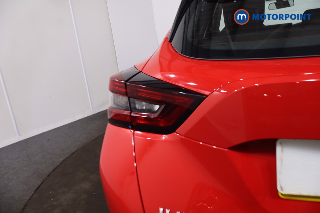 Nissan Juke Acenta Premium Manual Petrol SUV - Stock Number (1621203) - 32nd supplementary image