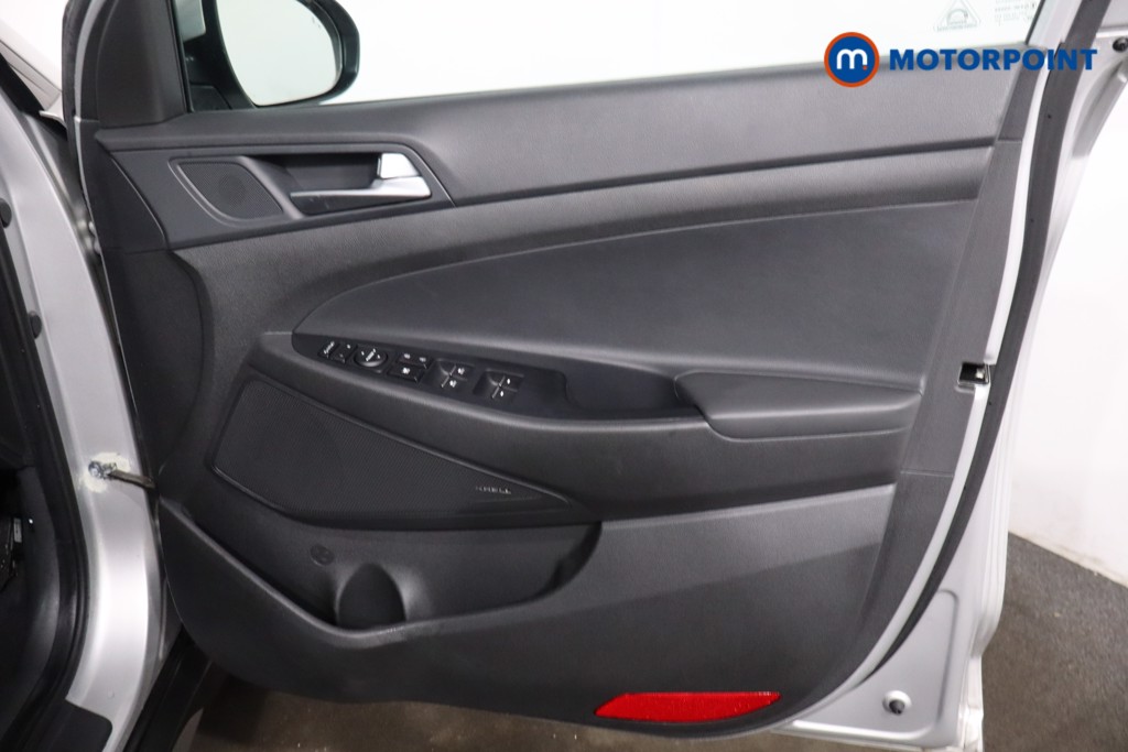 Hyundai Tucson Premium Manual Petrol SUV - Stock Number (1621565) - 22nd supplementary image