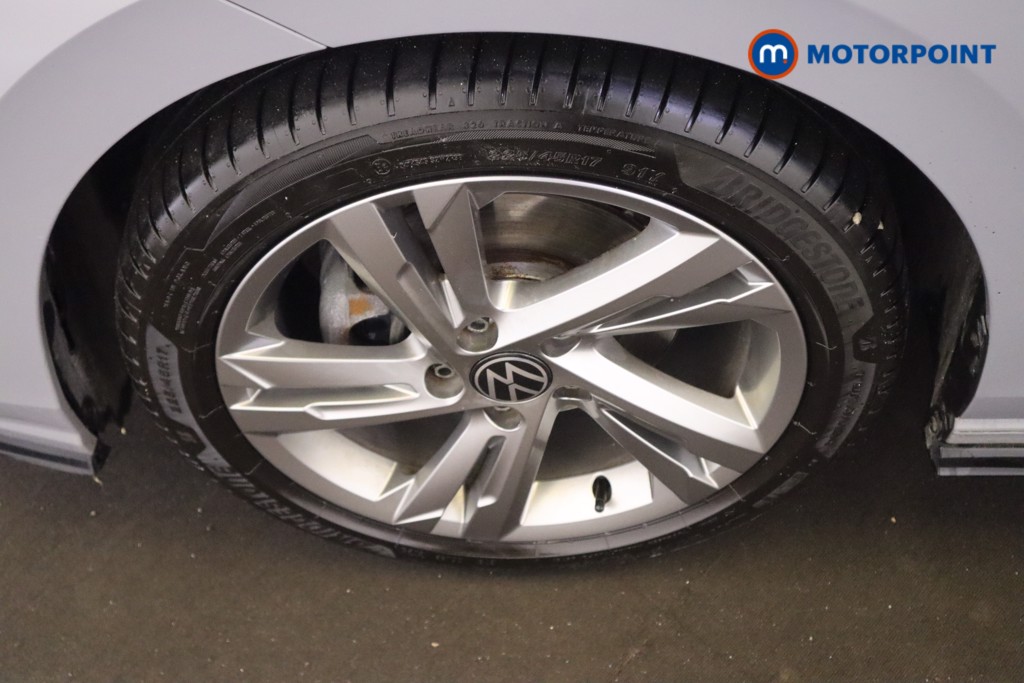 Volkswagen Golf R-Line Automatic Petrol Hatchback - Stock Number (1621724) - 11th supplementary image